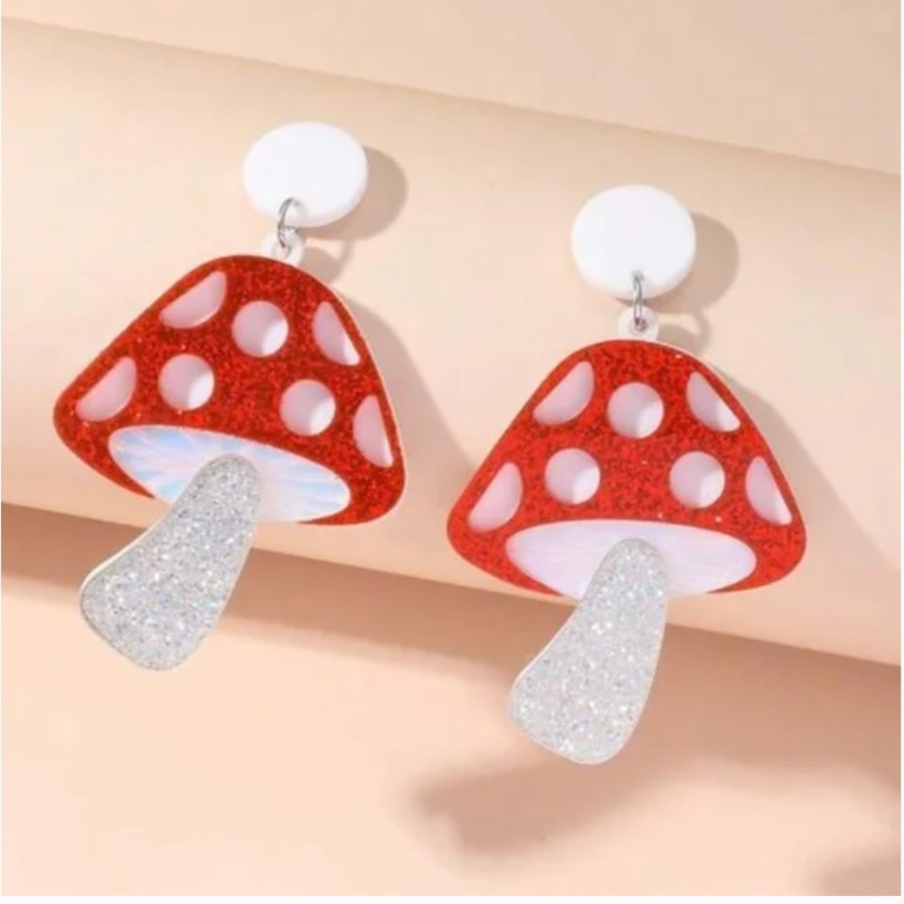 โค๏ธ FREE Mushroom Sparkle Shine Glitter Plant Hipster Hippie Artsy Drop Earrings